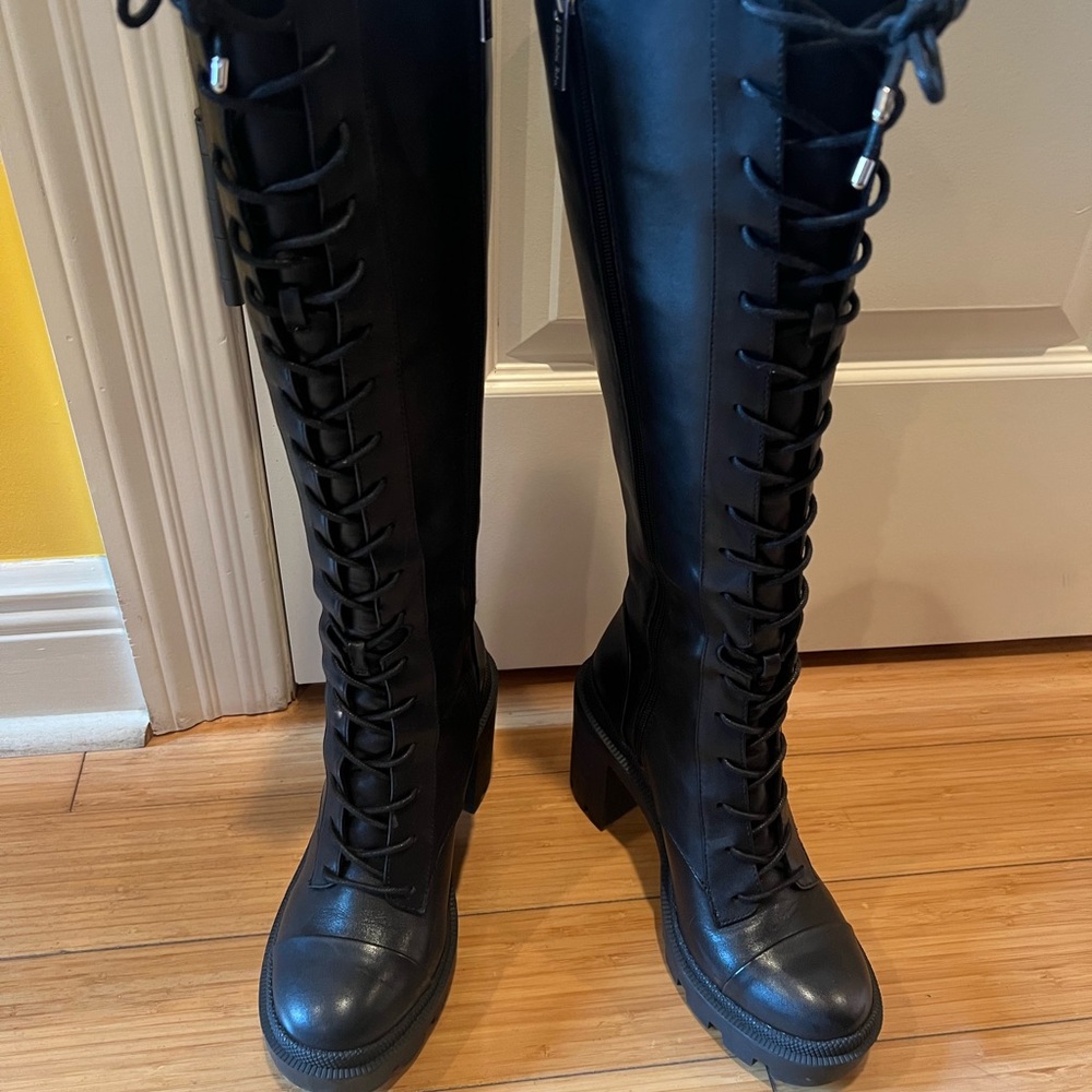 Women's Black Knee-High Lace-Up Boots